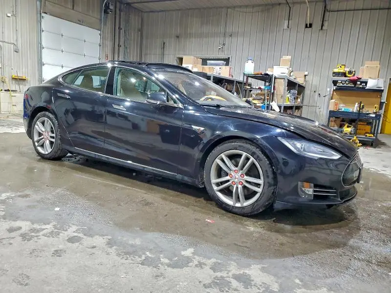 2015 TESLA MODEL S 85D  