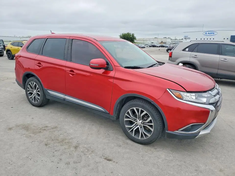 2018 MITSUBISHI OUTLANDER SE  