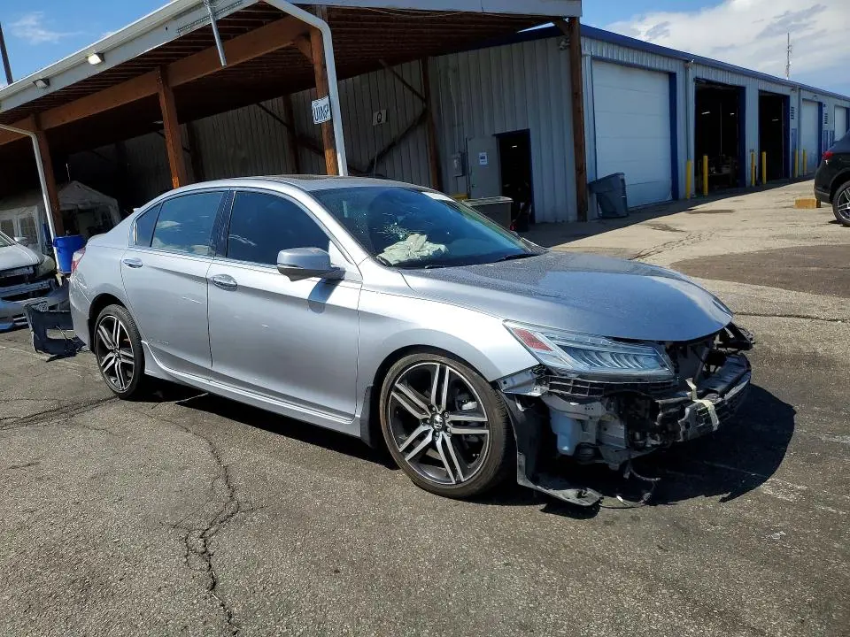 2017 HONDA ACCORD TOURING  