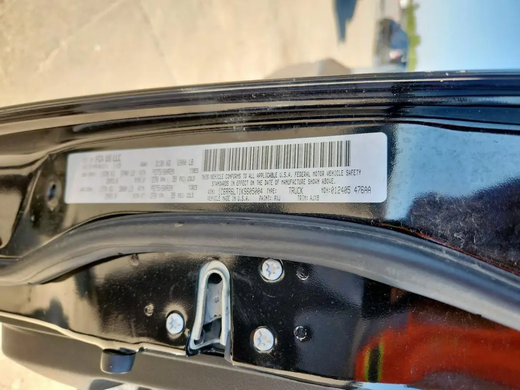 2019 RAM 1500 CLASSIC SLT  