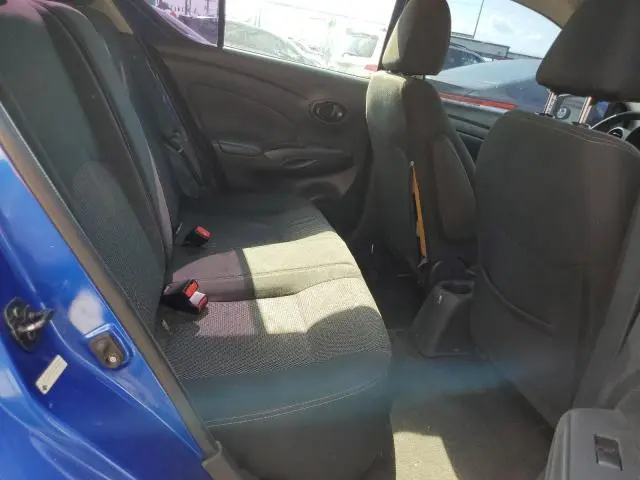 2016 NISSAN VERSA S  