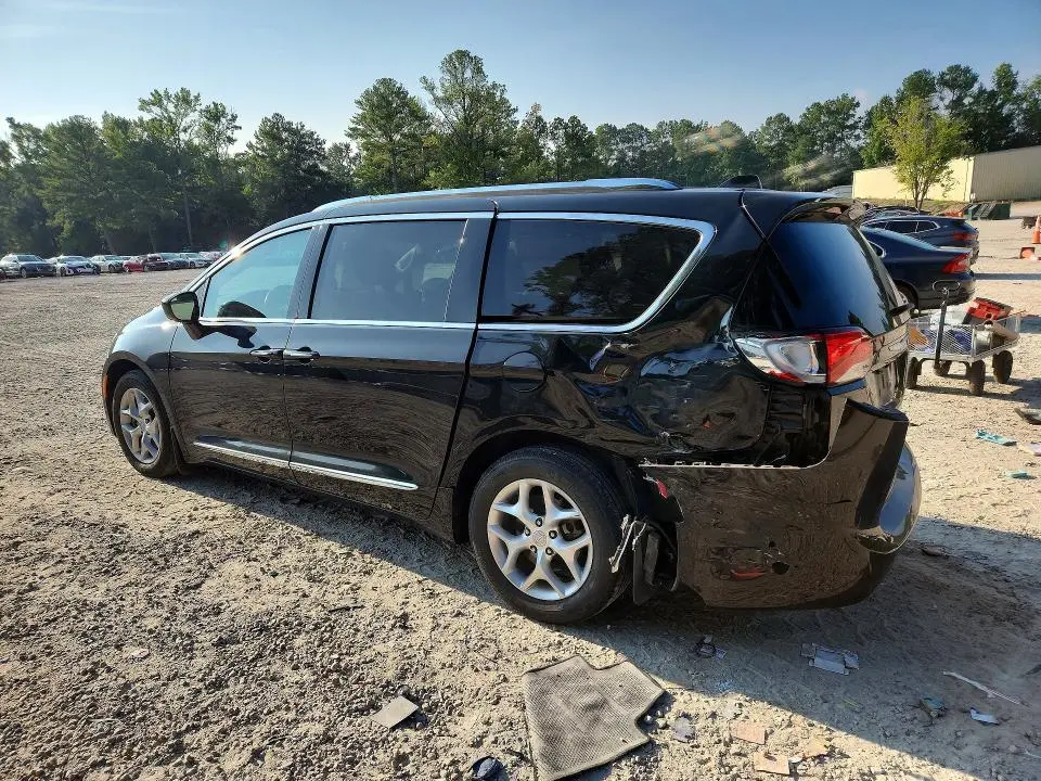 2017 CHRYSLER PACIFICA TOURING L PLUS  