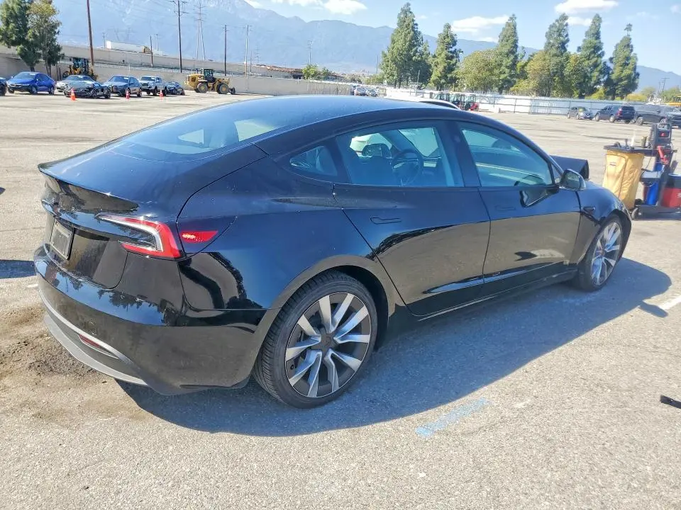 2024 TESLA MODEL 3   