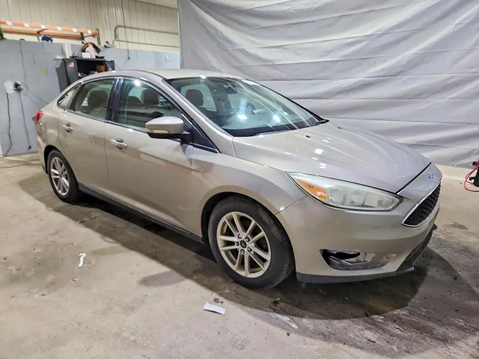 2015 FORD FOCUS SE  