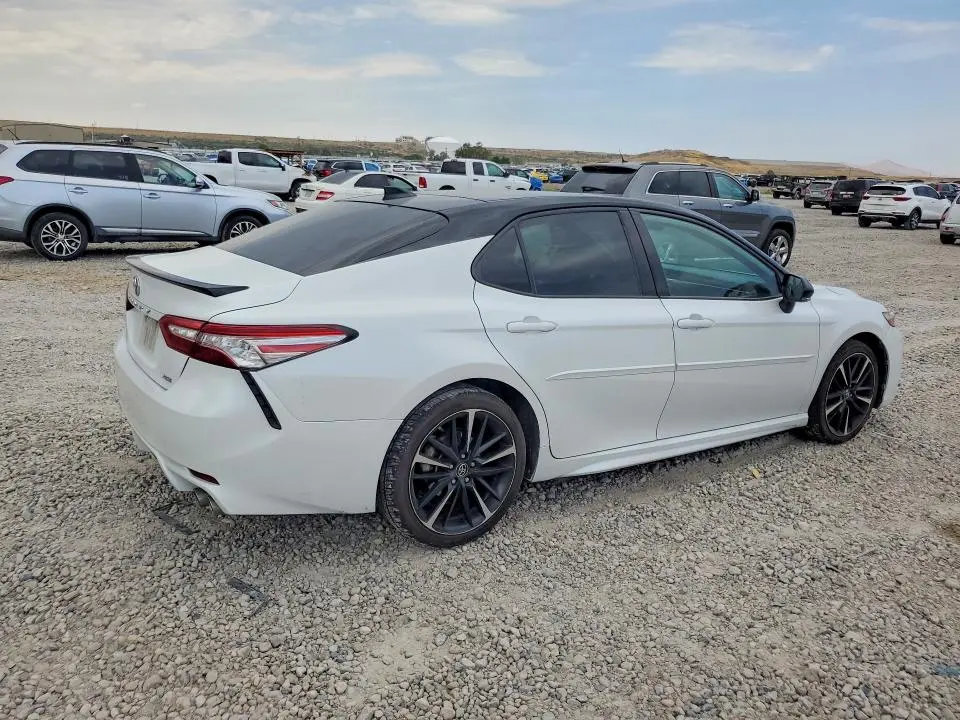 2019 TOYOTA CAMRY XSE  