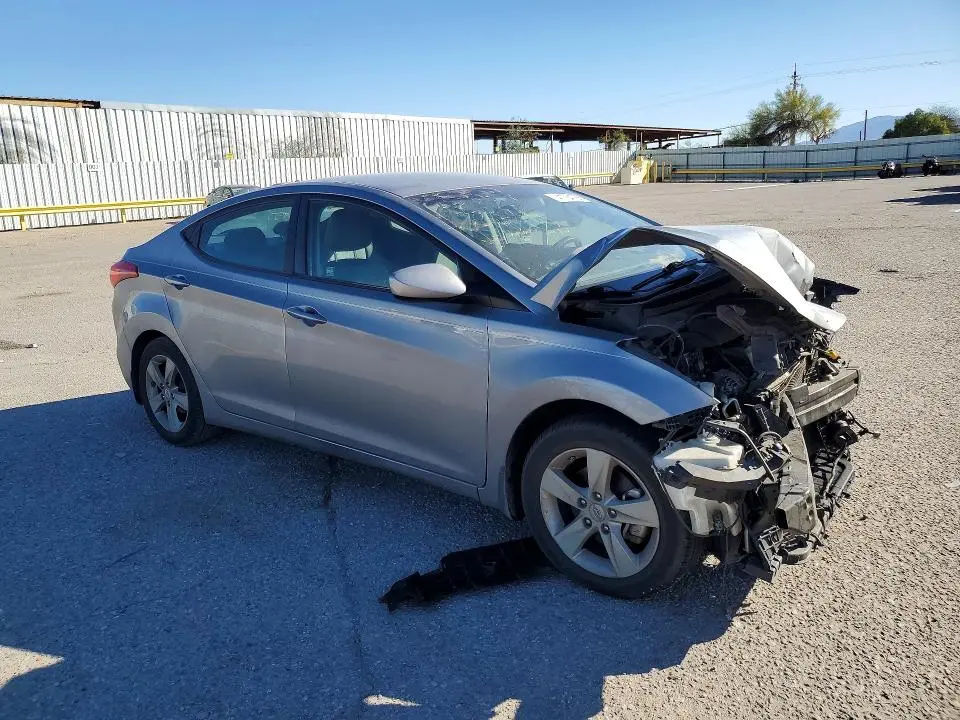 2013 HYUNDAI ELANTRA   