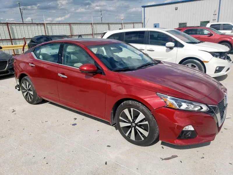 2020 NISSAN ALTIMA SV  