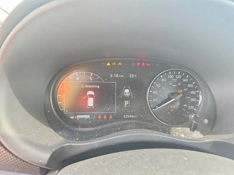 2024 NISSAN KICKS SV  