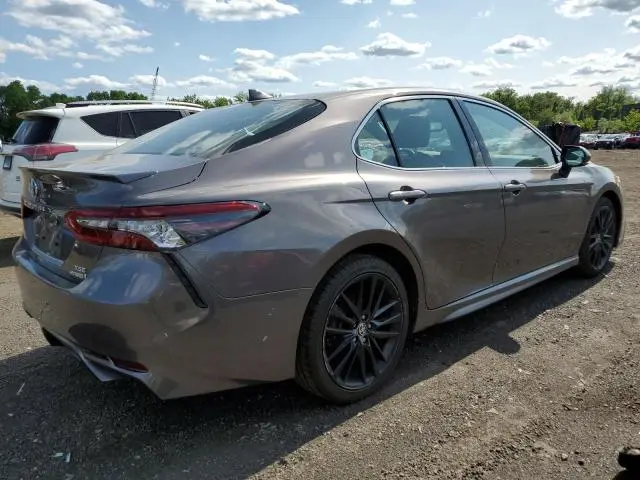 2022 TOYOTA CAMRY XSE