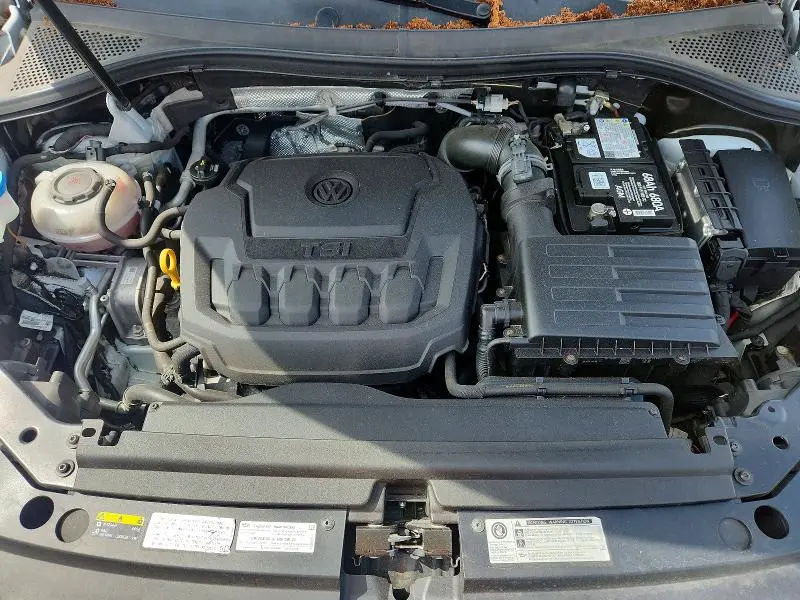 2018 VOLKSWAGEN TIGUAN SE  