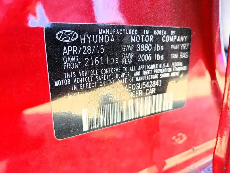 2016 HYUNDAI ELANTRA SE  