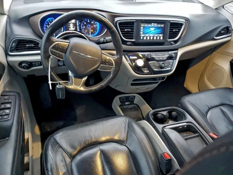 2019 CHRYSLER PACIFICA TOURING L  
