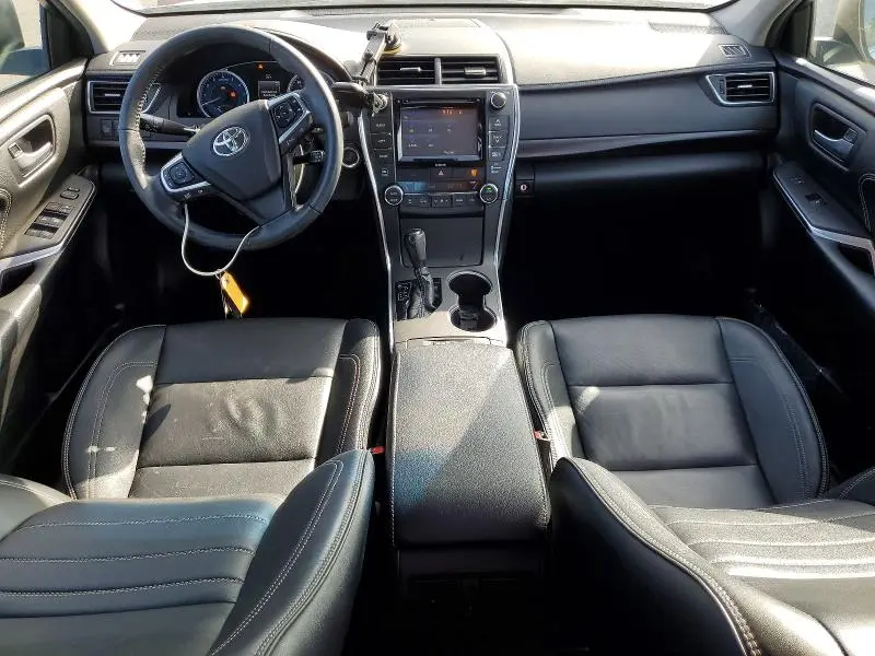 2016 TOYOTA CAMRY XLE V6  