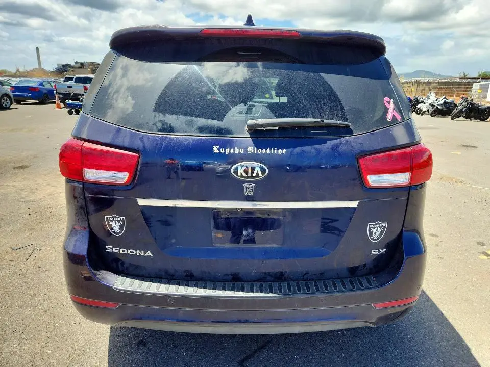 2018 KIA SEDONA SX  