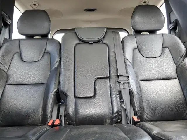 2017 VOLVO XC90 T6  