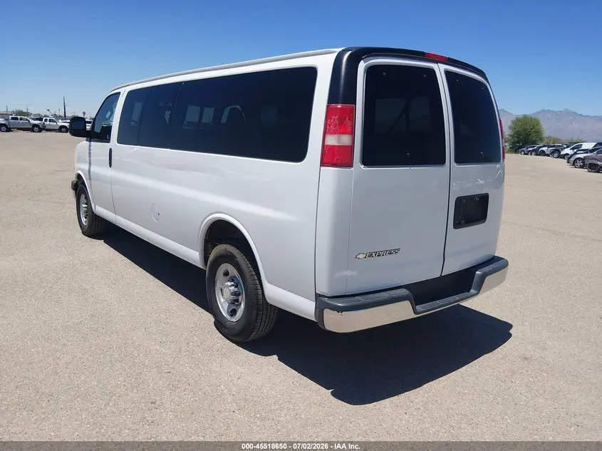 2017 CHEVROLET EXPRESS 3500 LT