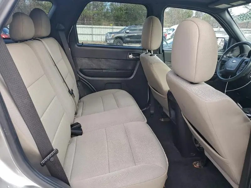 2010 FORD ESCAPE XLT  