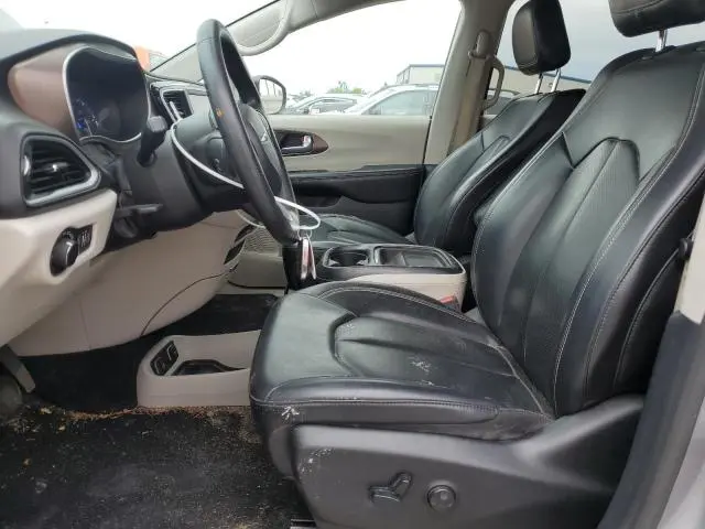 2020 CHRYSLER VOYAGER LXI  