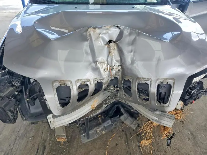 2021 JEEP CHEROKEE LATITUDE  