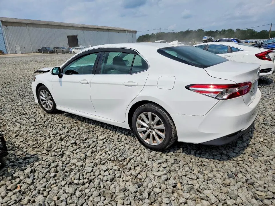 2020 TOYOTA CAMRY LE  