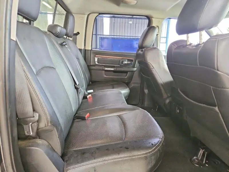 2015 RAM 1500 LARAMIE  