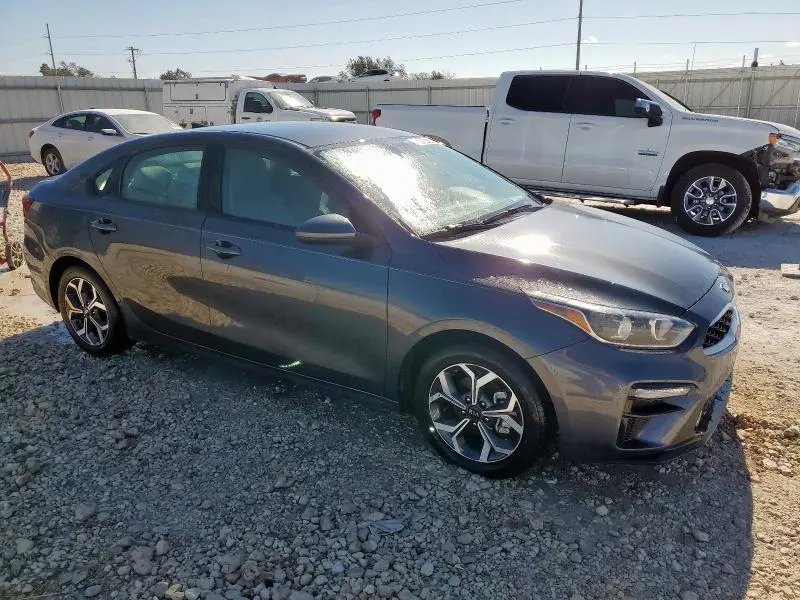 2021 KIA FORTE FE  