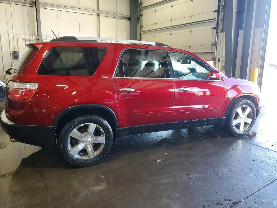 2010 GMC ACADIA SLT-1  