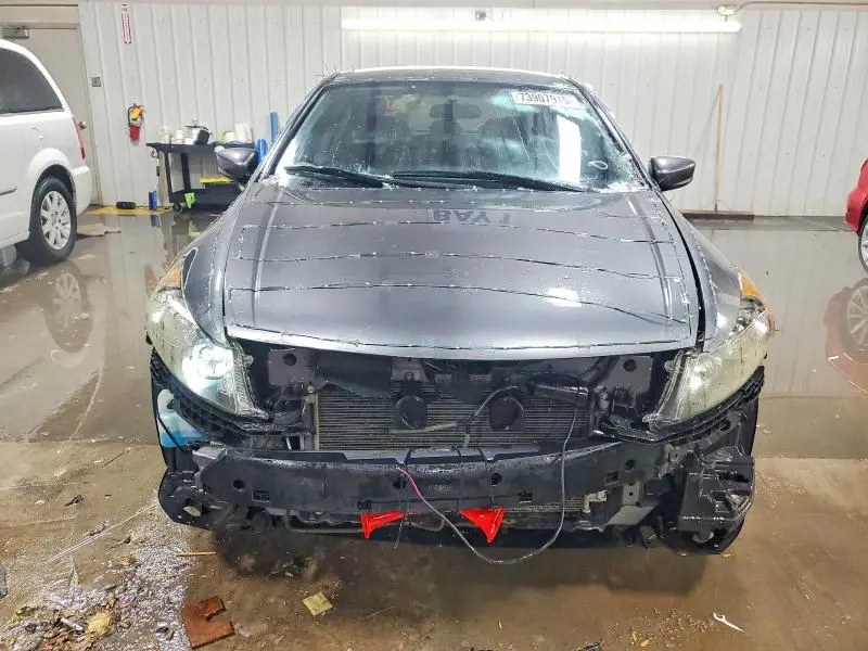 2011 HONDA ACCORD SE  