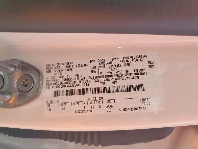 2022 FORD ESCAPE SE  