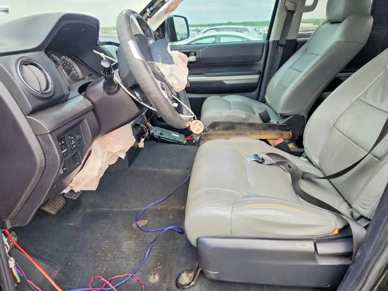 2014 TOYOTA TUNDRA SR5  