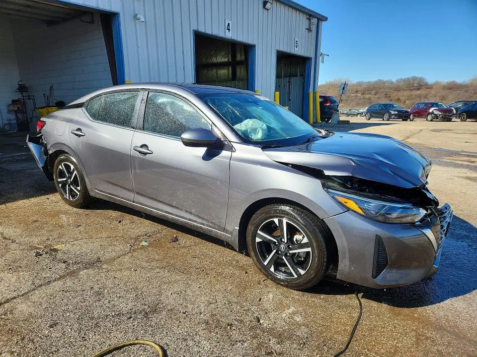2025 NISSAN SENTRA SV  
