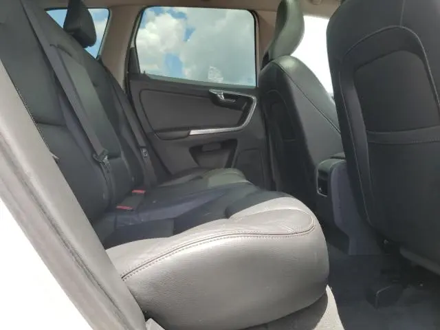 2016 VOLVO XC60 T5 PREMIER  