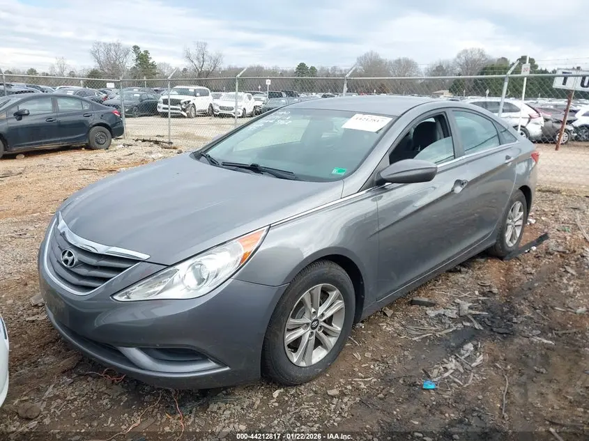 2013 HYUNDAI SONATA GLS