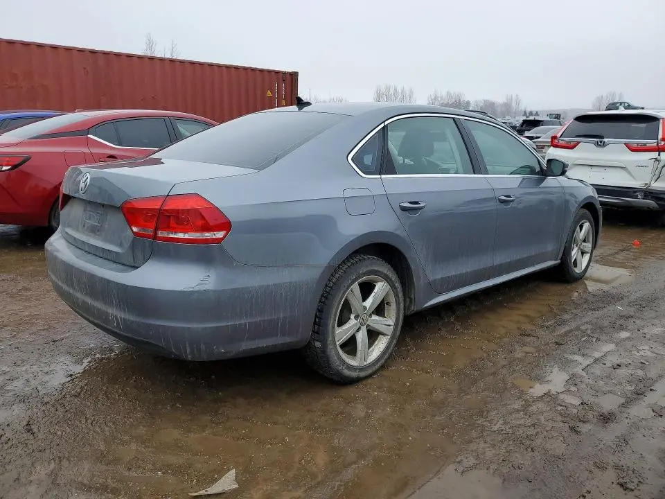 2014 VOLKSWAGEN PASSAT SE  