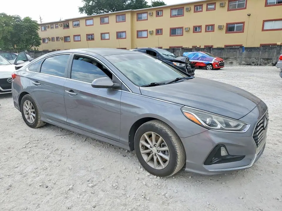 2019 HYUNDAI SONATA SE  