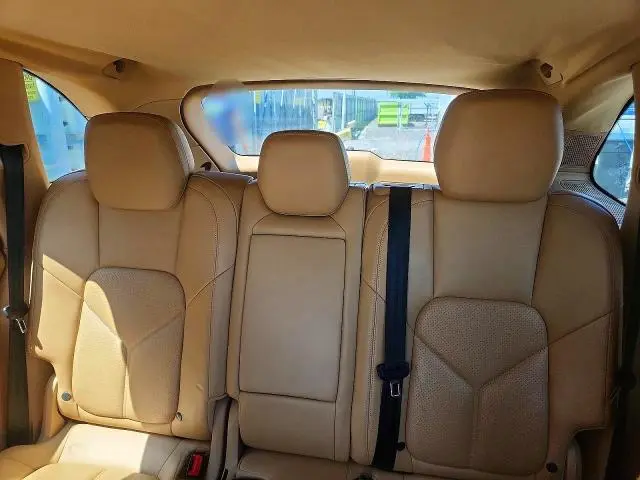 2013 PORSCHE CAYENNE   