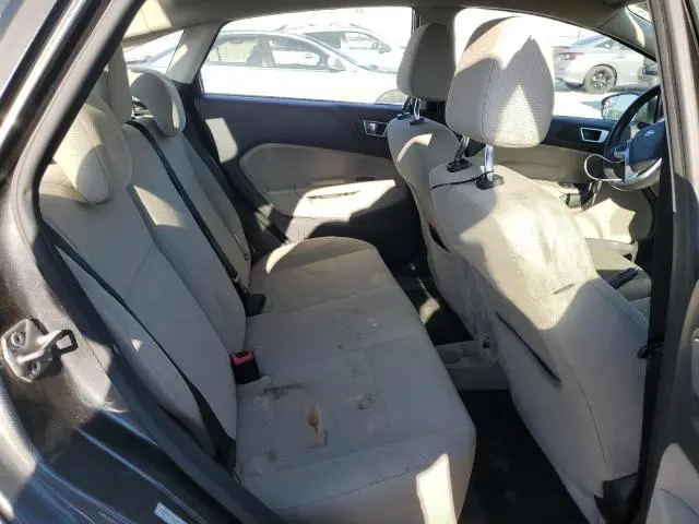 2016 FORD FIESTA SE  