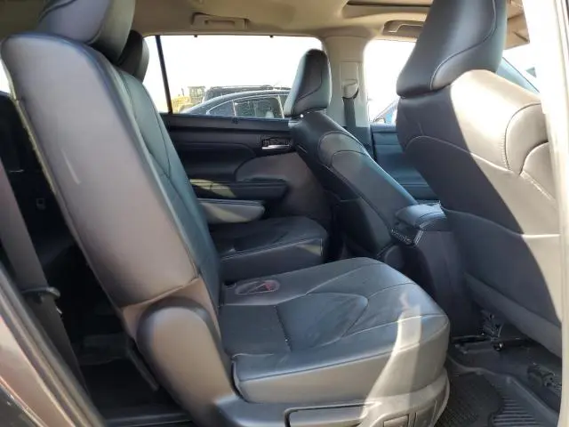 2023 TOYOTA HIGHLANDER L  