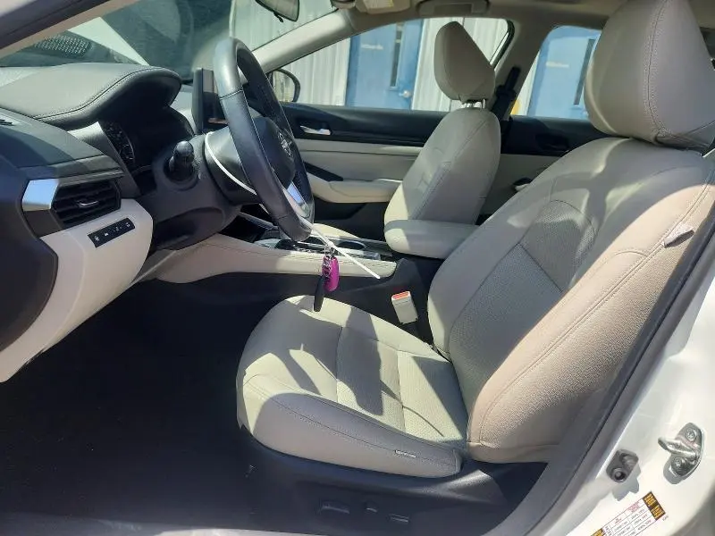 2024 NISSAN ALTIMA SV  