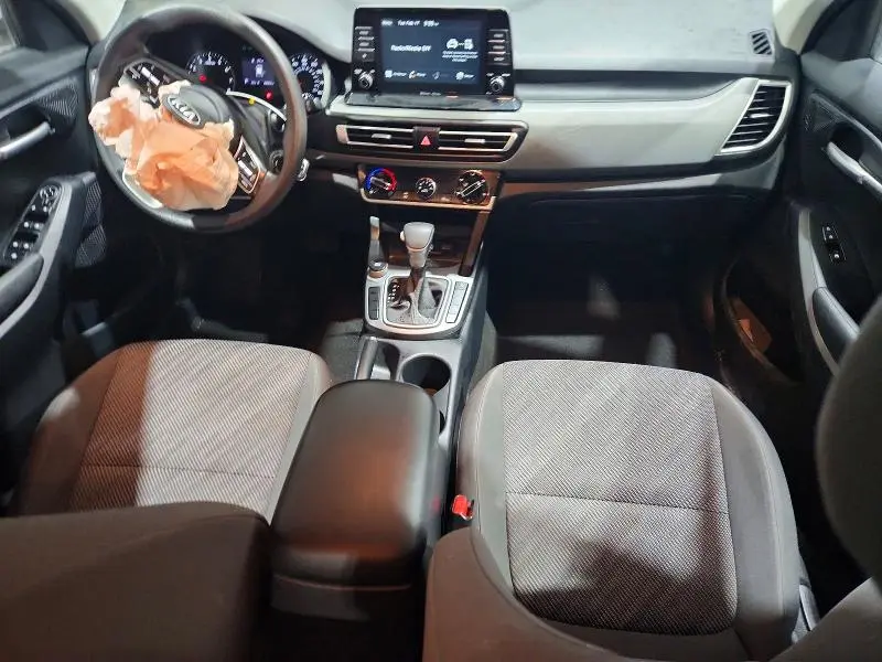 2021 KIA SELTOS LX  