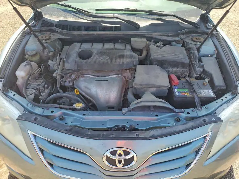 2011 TOYOTA CAMRY LE  