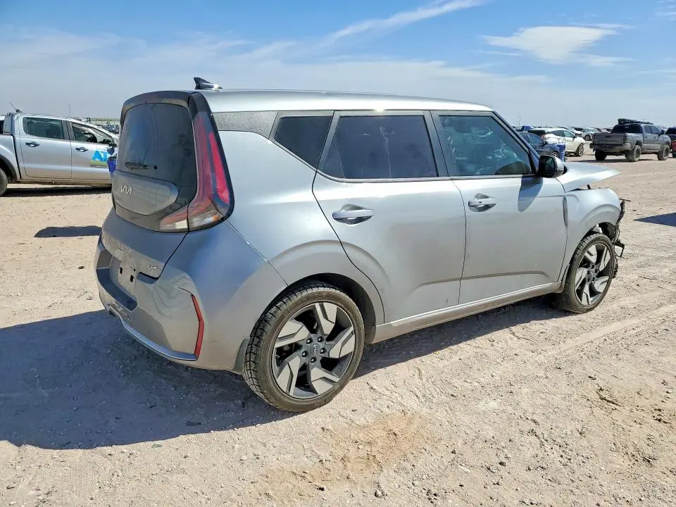 2023 KIA SOUL GT LINE  