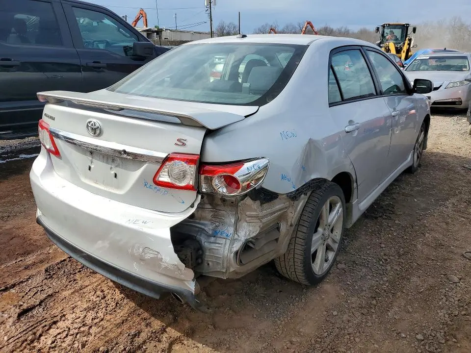 2013 TOYOTA COROLLA S  