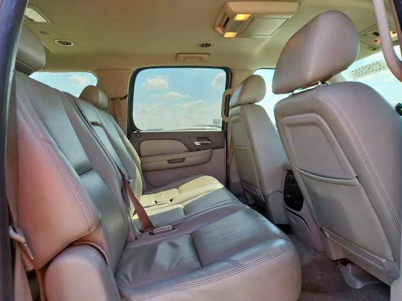 2010 GMC YUKON XL C1500 SLT  