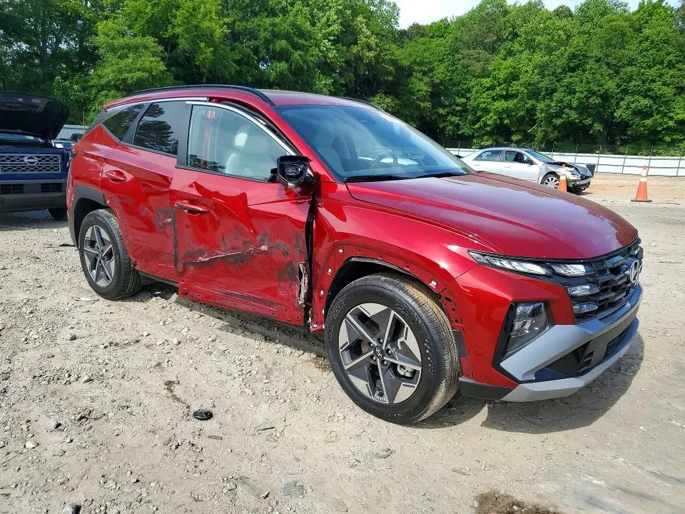 2025 HYUNDAI TUCSON SEL  