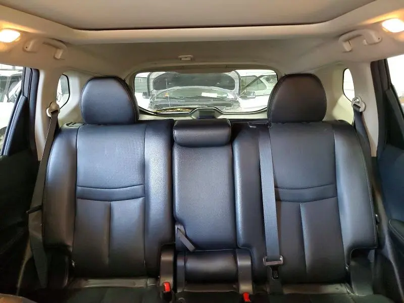 2016 NISSAN ROGUE SL  