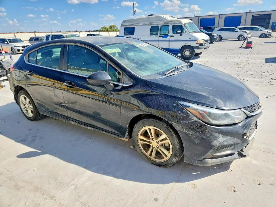 2018 CHEVROLET CRUZE LT  