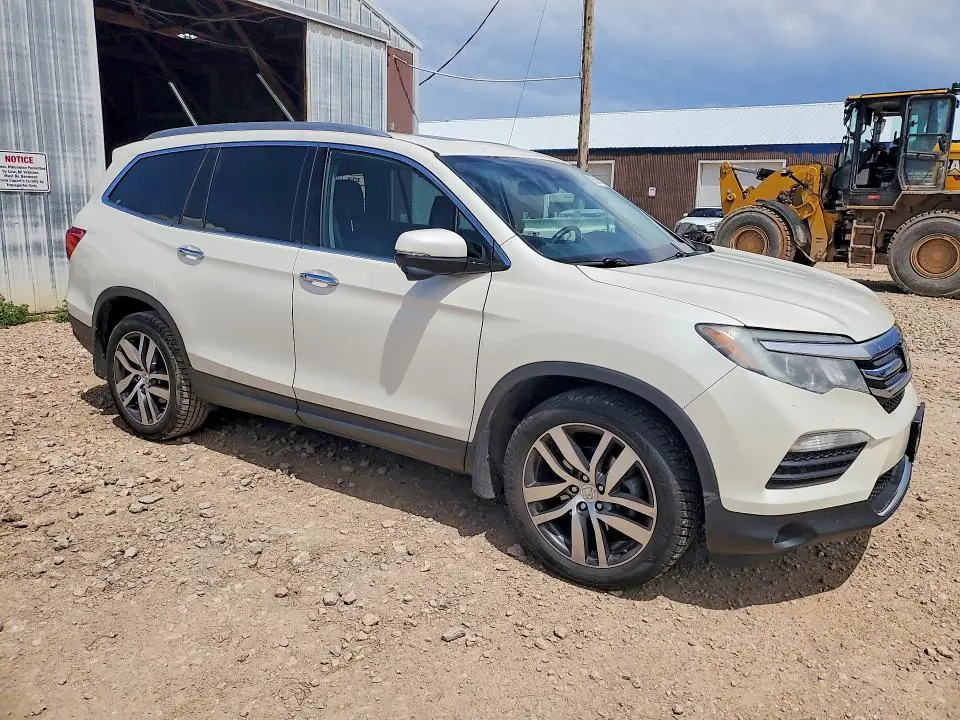2017 HONDA PILOT TOURING  