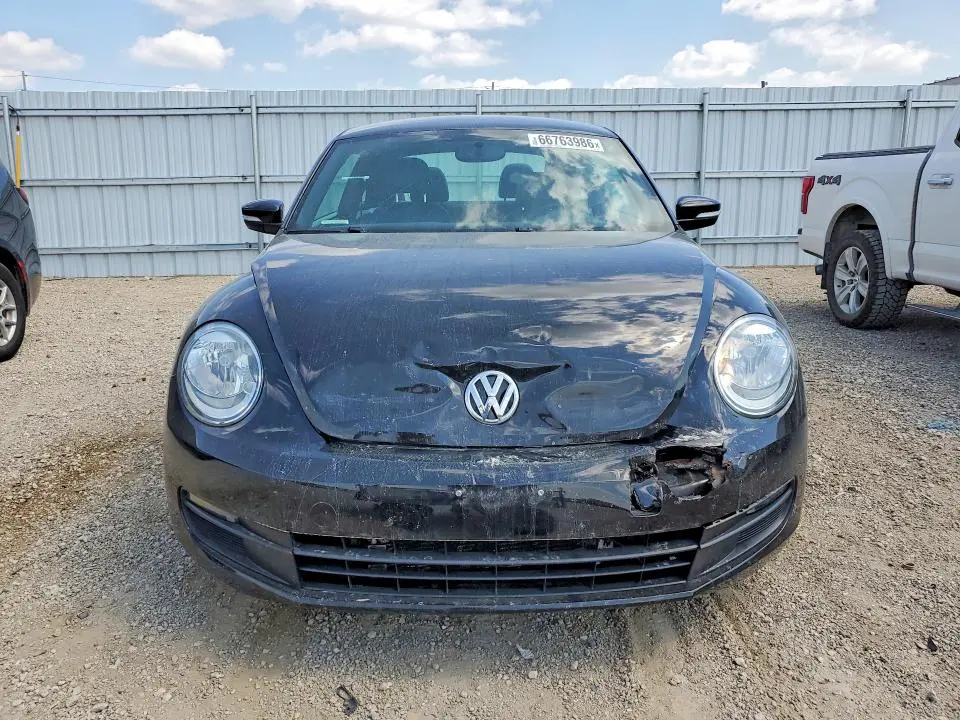 2012 VOLKSWAGEN BEETLE   