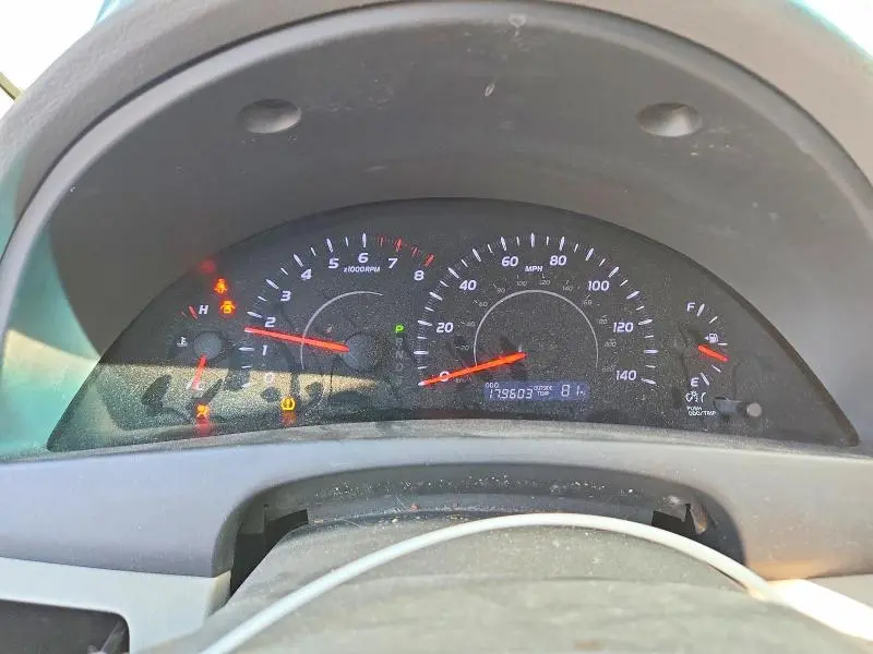 2010 TOYOTA CAMRY LE  
